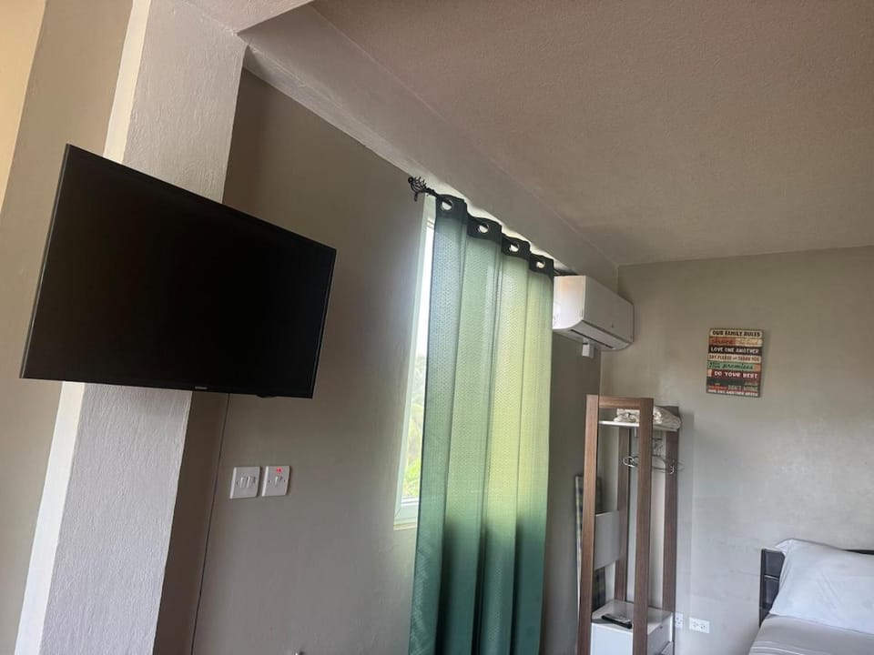 MJay's Studio Apartment in Dominica