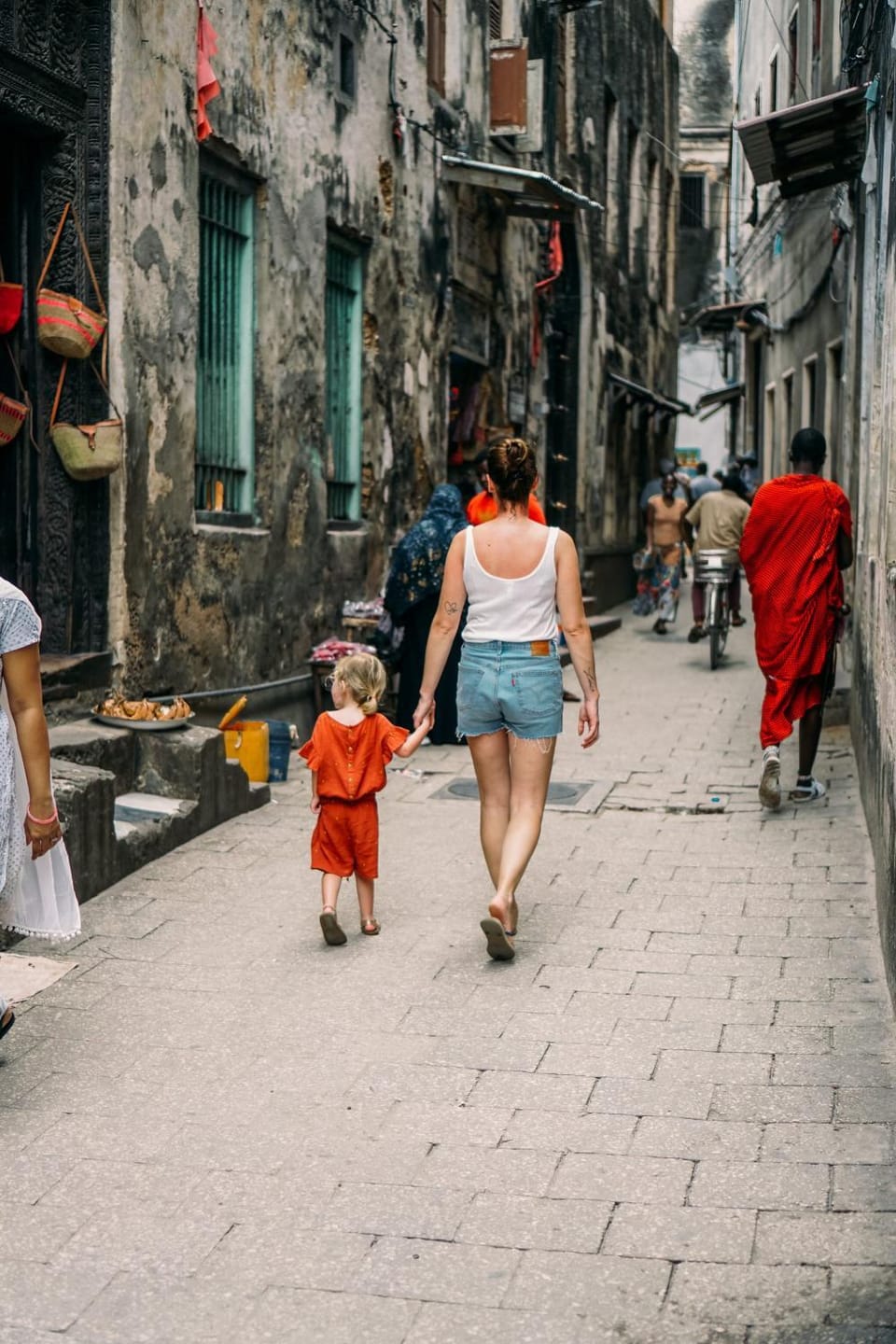 Day, People, Neighbourhood, Street view, children, group of guests, Family