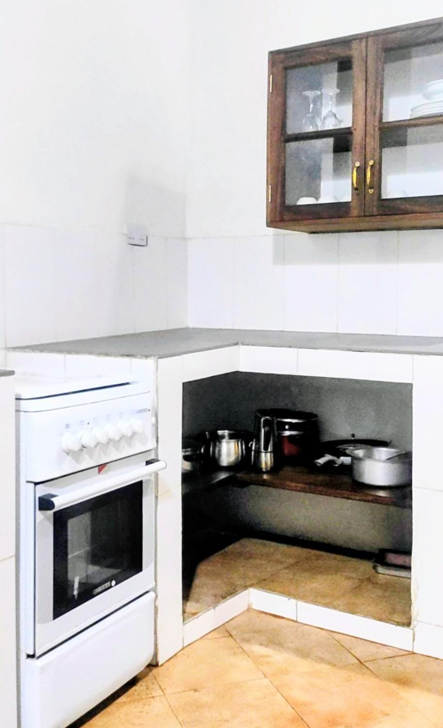 Kitchen or kitchenette, oven, stove