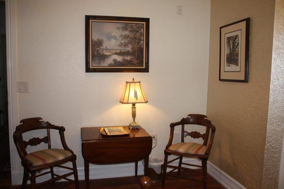 Seating area