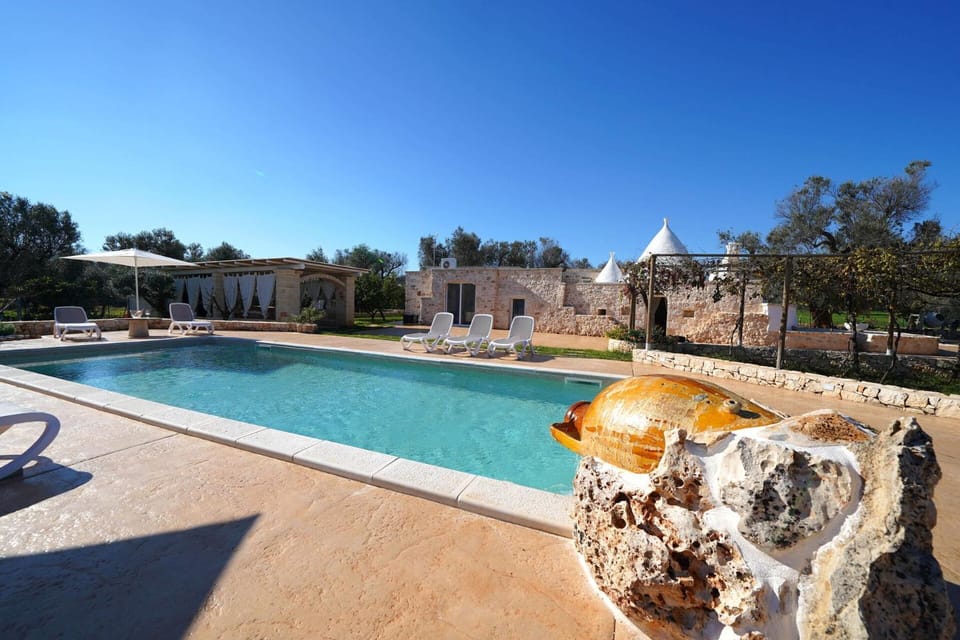 Property building, Pool view, Swimming pool, sunbed