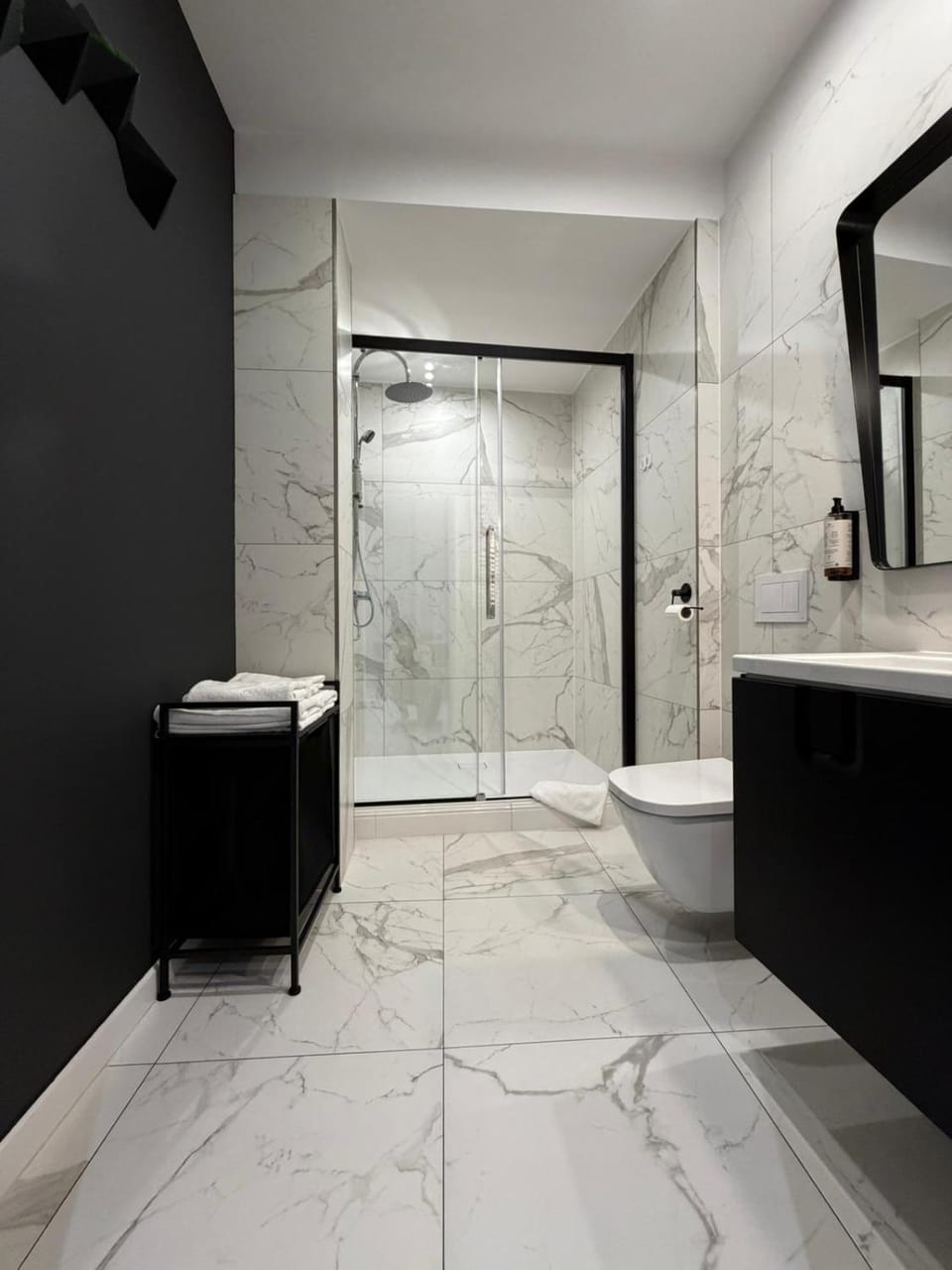 Shower, Bathroom, Other, Area and facilities, towels
