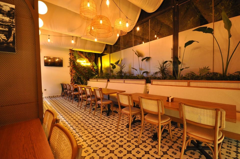 Restaurant/places to eat