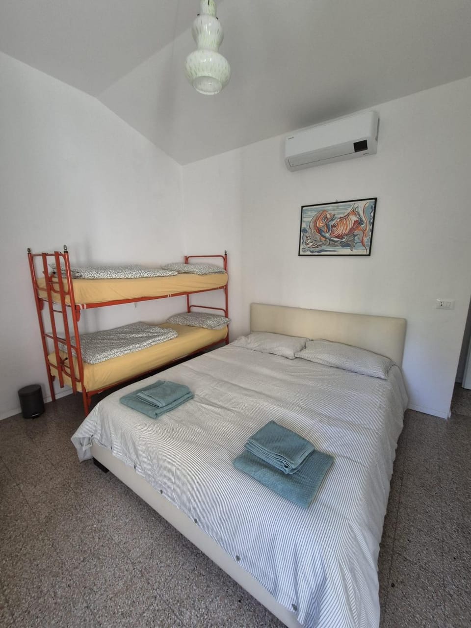 Bedroom, air conditioner