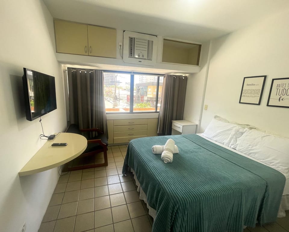 Communal lounge/ TV room, Bed, Photo of the whole room, Bedroom, towels, air conditioner