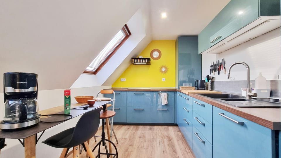 Coffee/tea facilities, kitchen