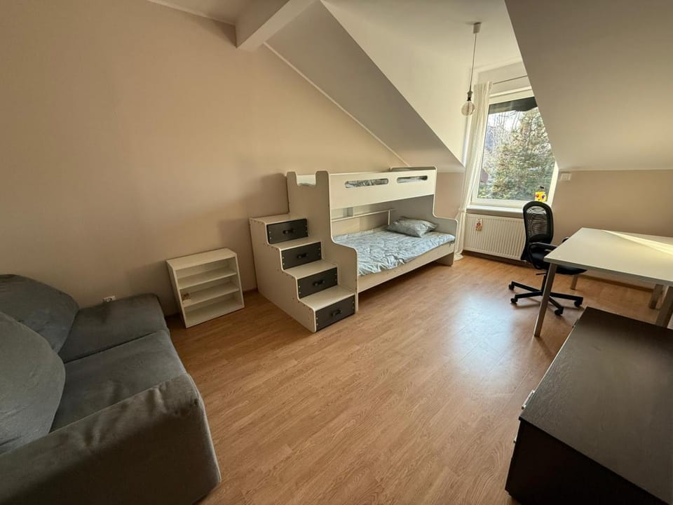 Willa Zuza self check-in parking, cisza, zieleń Bed and Breakfast in Poznan