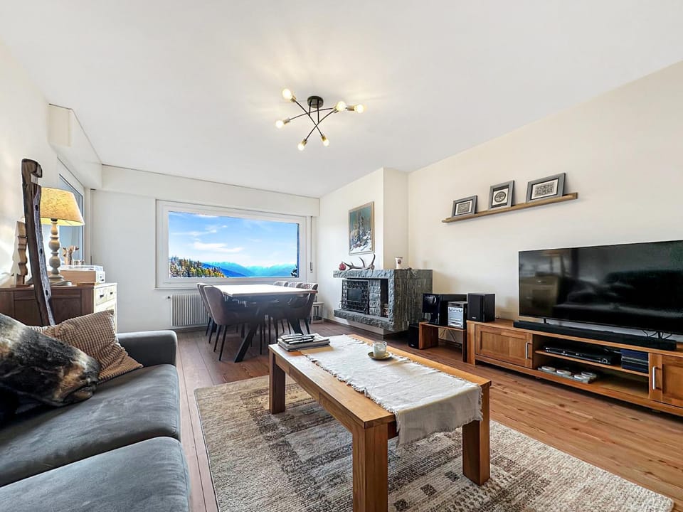 Communal lounge/ TV room, Living room