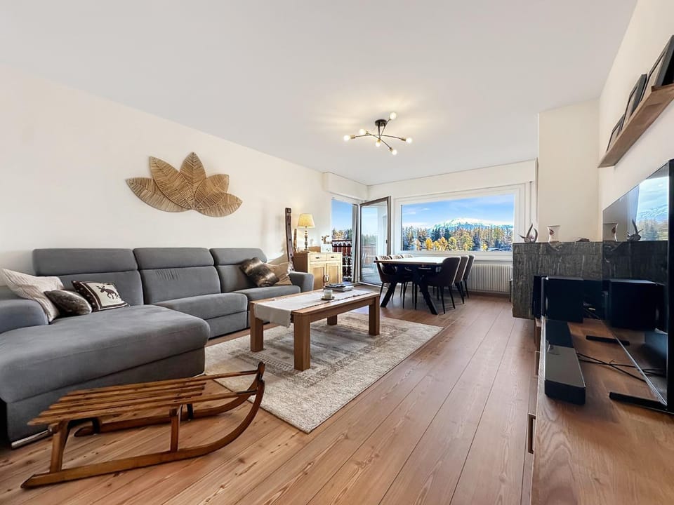 Communal lounge/ TV room, Living room