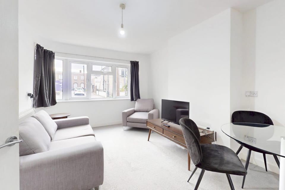 TV and multimedia, Living room, Dining area