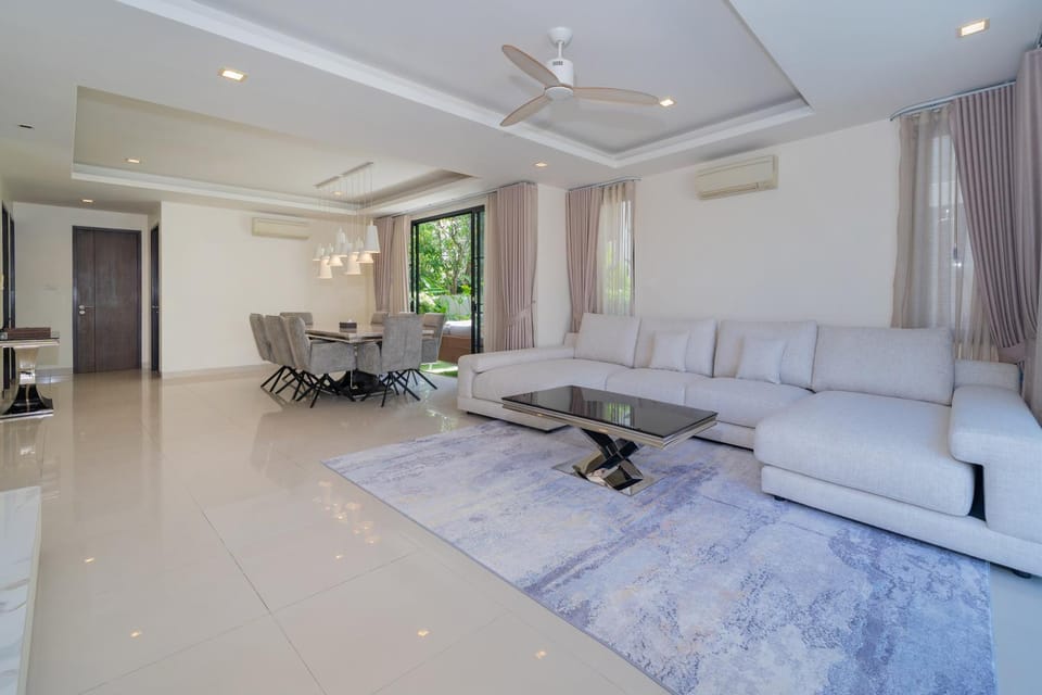 Luxury 5 bedroom villa Laguna Park Villa in Choeng Thale