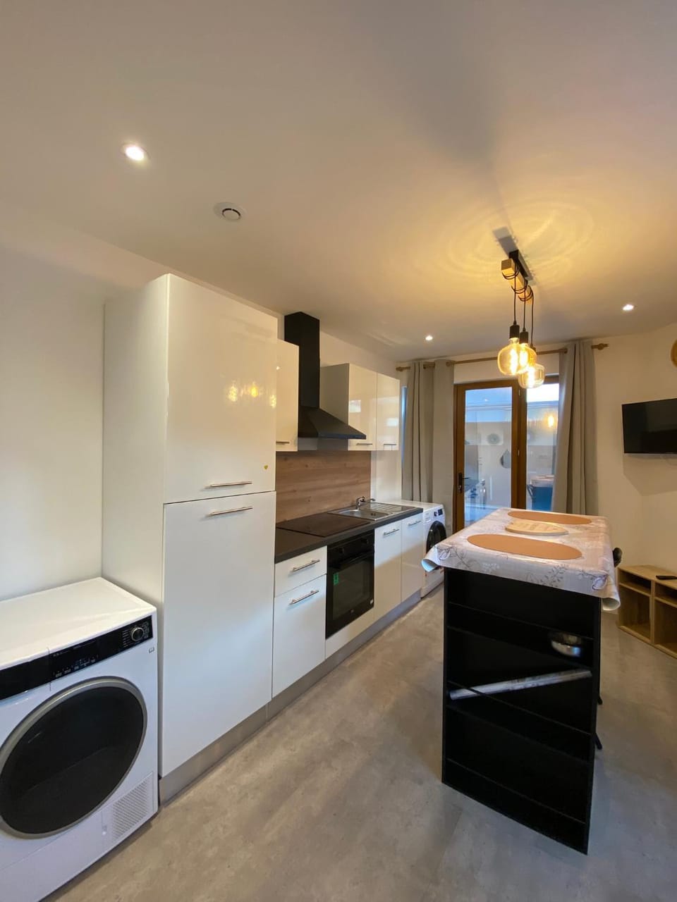 Communal lounge/ TV room, Kitchen or kitchenette