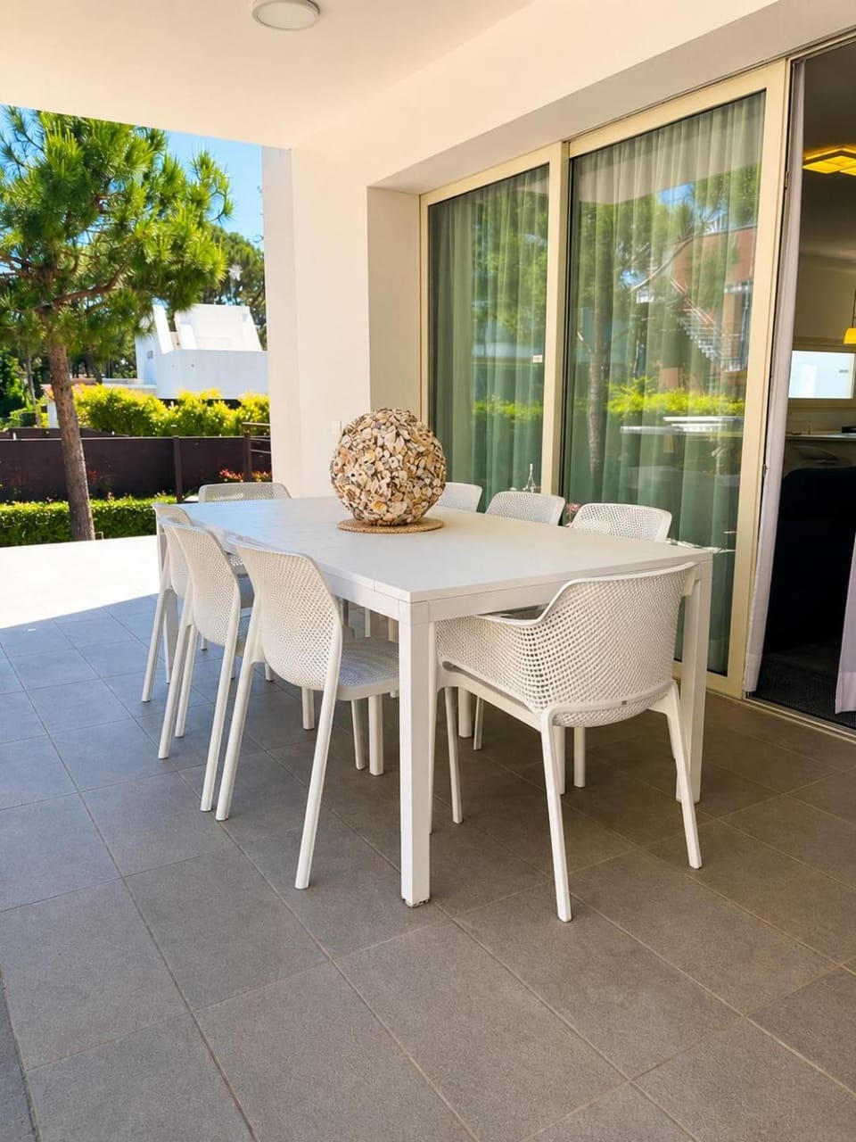 Patio, Floor plan, Dining area