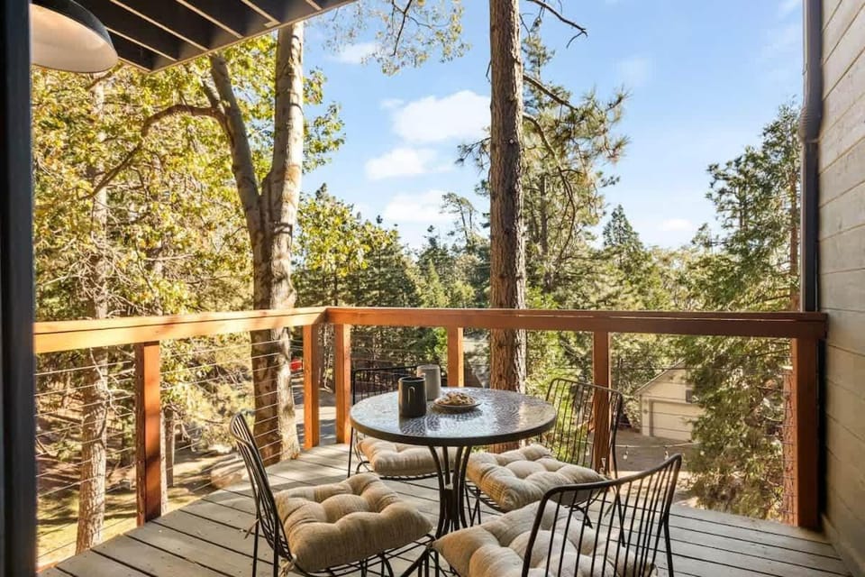 Lumiere Cabin Cabin in Lake Arrowhead