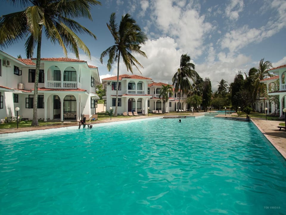 Swimming pool