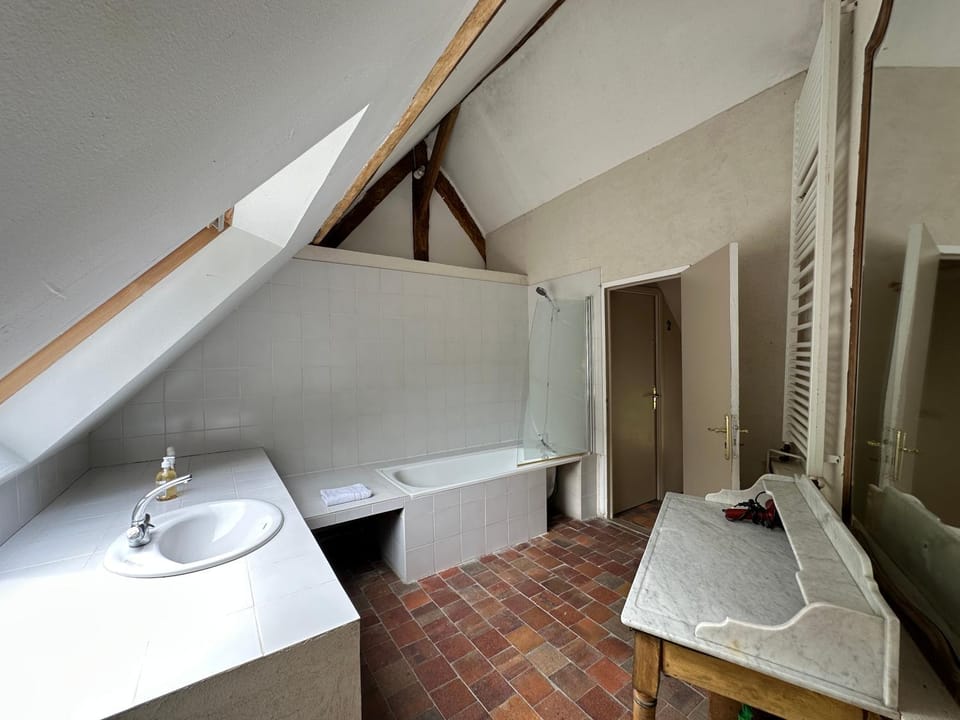 Bathroom, Bath