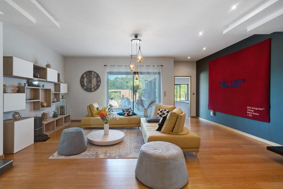 Property building, Living room