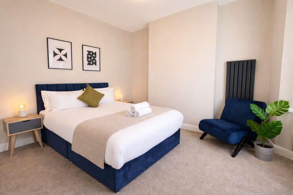 3 Bedroom Apartment In City Centre - Free Parking Apartment in Cardiff