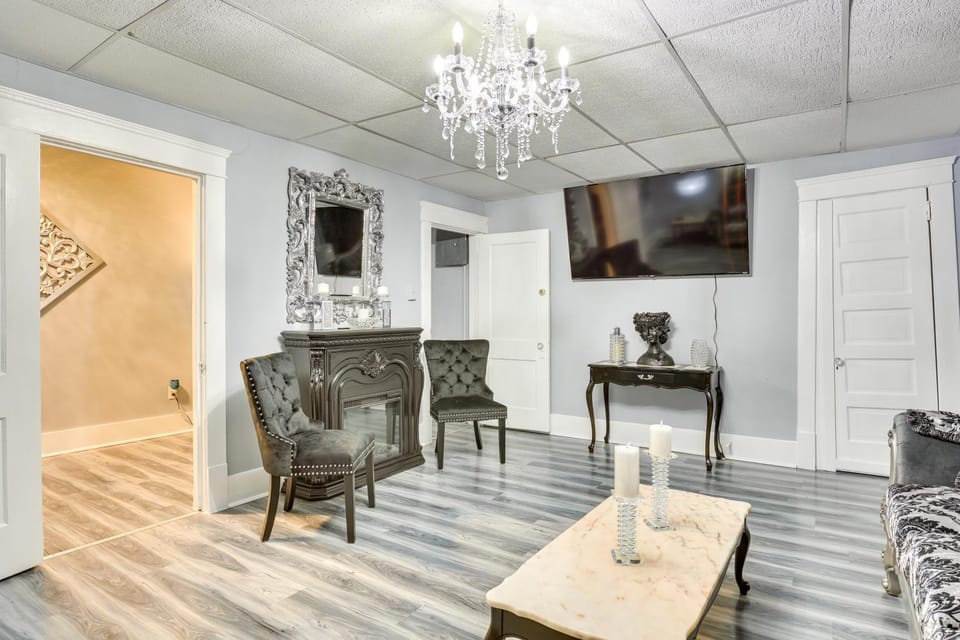 Canton Condo Near Football Hall of Fame & Dtwn! House in Canton