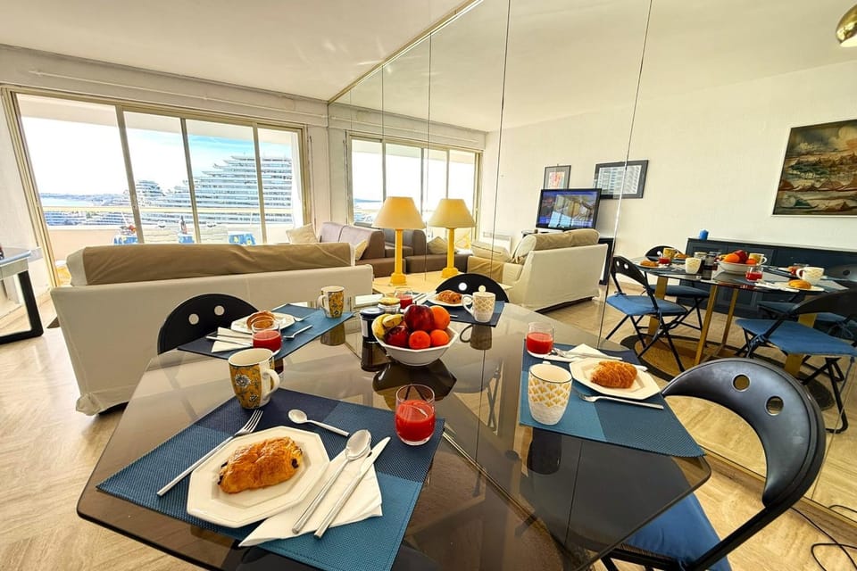 06DJ - Apartment with sea view for 4 people - terrace Apartment in Villeneuve-Loubet