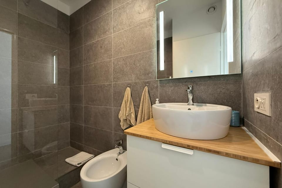 06DJ - Apartment with sea view for 4 people - terrace Apartment in Villeneuve-Loubet