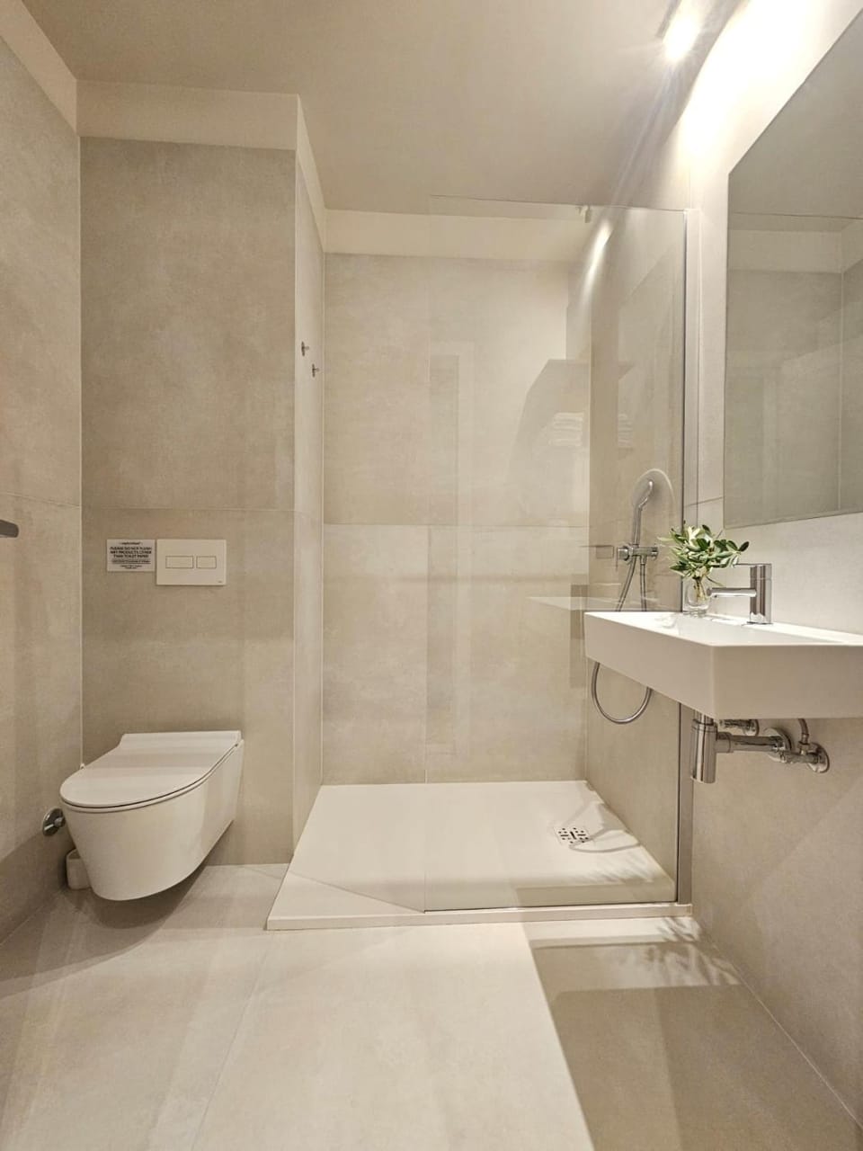 Private Seaside Room-Walk to Downtown Apartment in Split