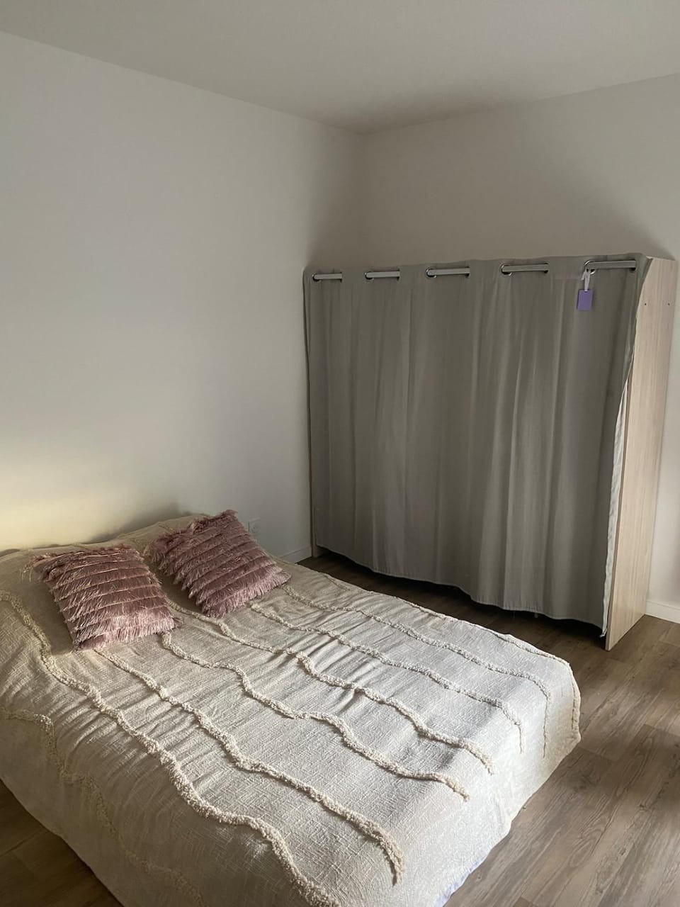 T2 avec balcon et parking proche centre Bordeaux Apartment in Bordeaux