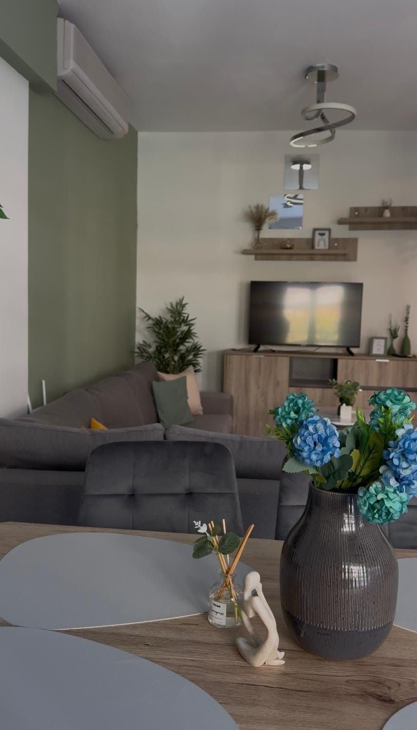 TV and multimedia, Seating area