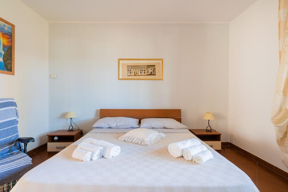 Living room, Bedroom