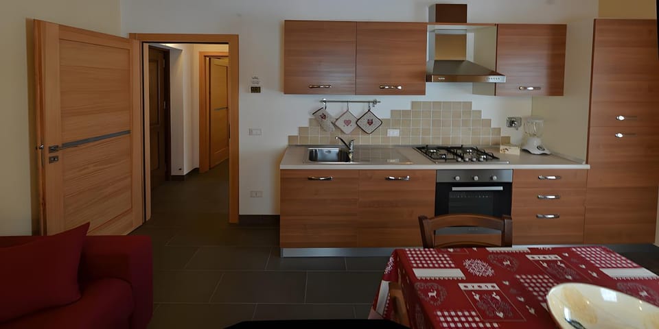 Property building, Kitchen or kitchenette, Living room
