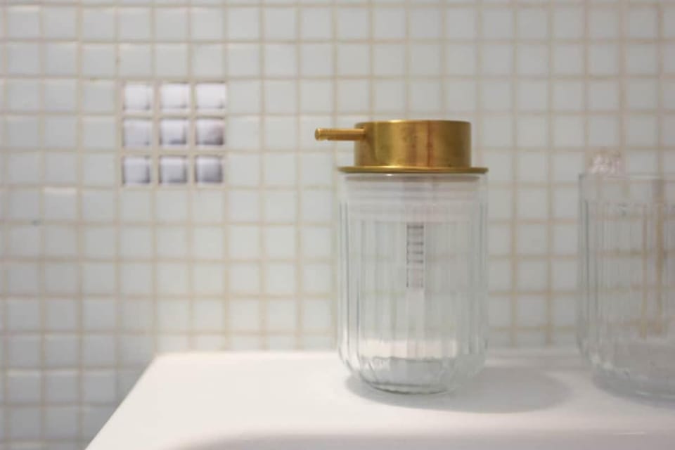 Bathroom, Decorative detail