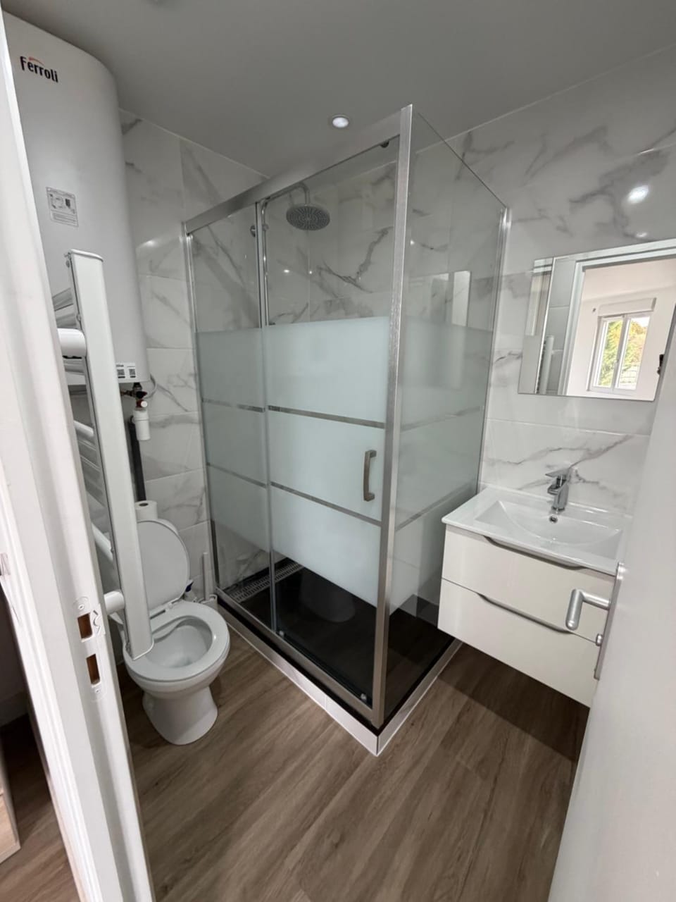 Studio neuf à Crosne Apartment in Île-de-France