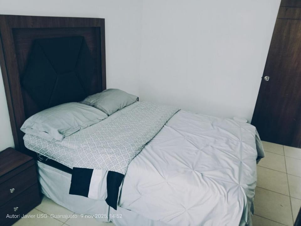 Casa Bellas Artes de 2 pisos en Fracc Privado House in State of Guanajuato