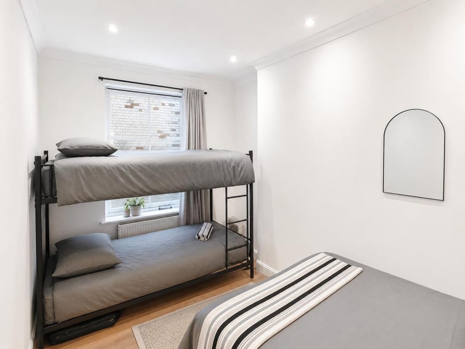 Bed, Photo of the whole room, Bedroom, bunk bed