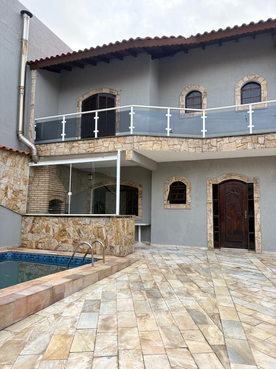 Casa com Piscina em Itaquaquecetuba House in Suzano