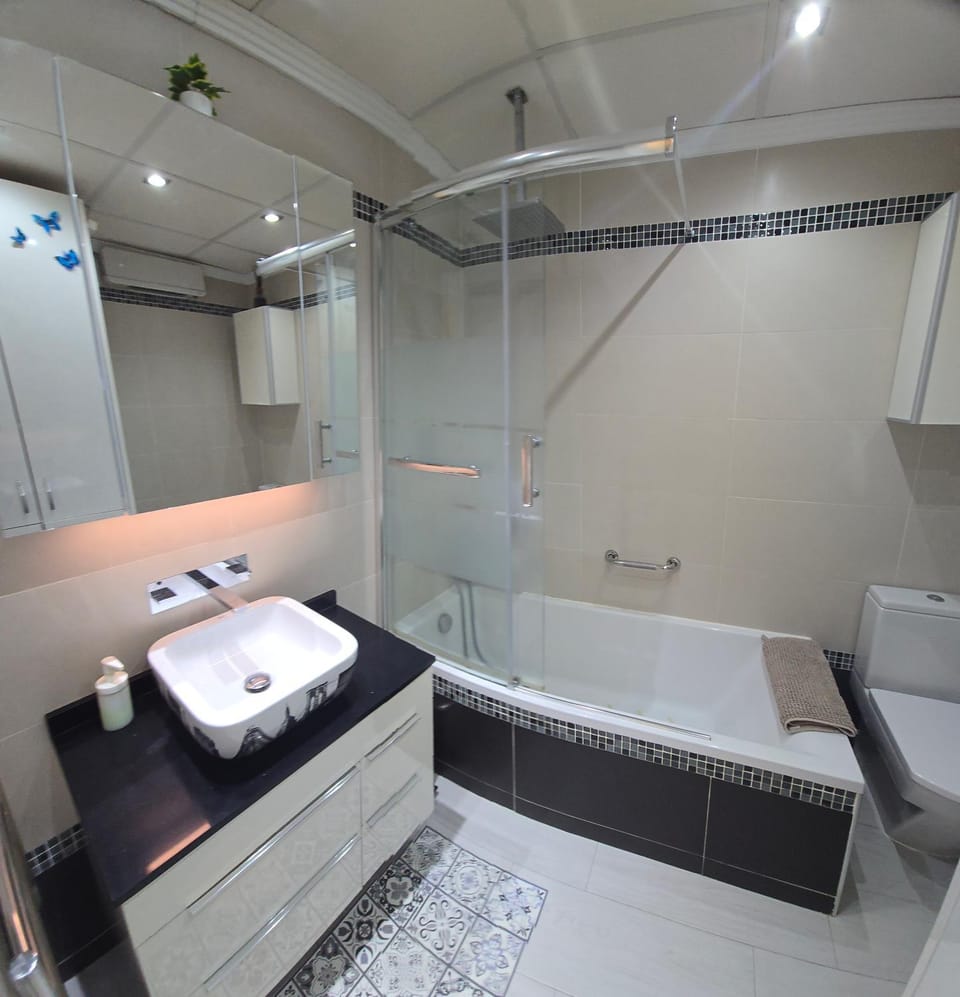 Estudio II vistas mar Nearby Train, Airport Málaga Apartment in Torremolinos