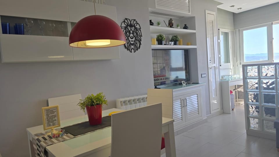 Estudio II vistas mar Nearby Train, Airport Málaga Apartment in Torremolinos