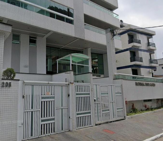 Apartamento 2 dormitórios 300 mts da praia Com varanda gourmet Apartment in State of São Paulo