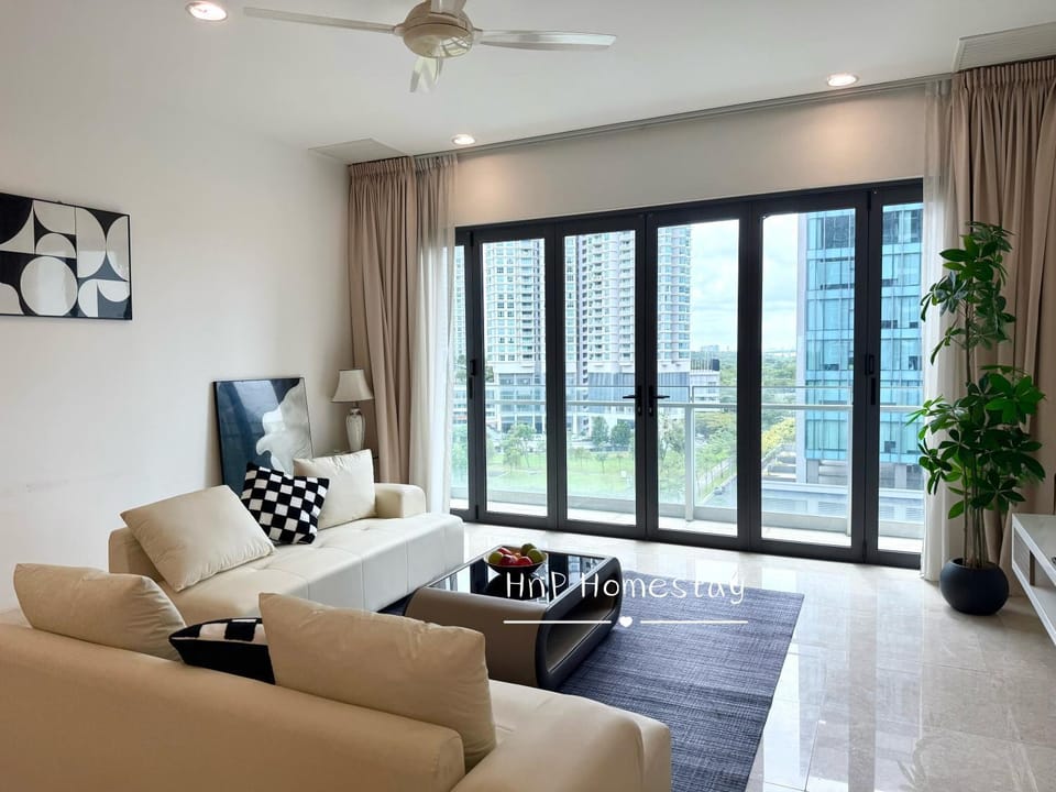 Imperia Condo Near Legoland 2BR 4Bath 5pax Apartment in Johor