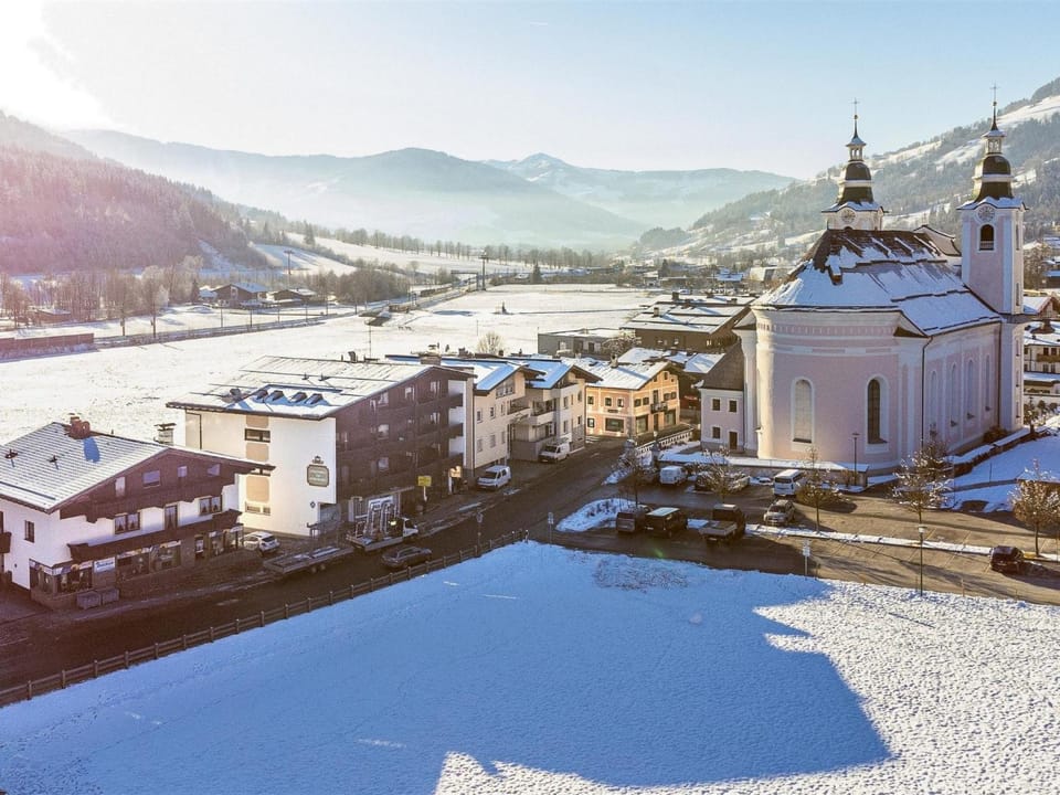 Winter, Area and facilities