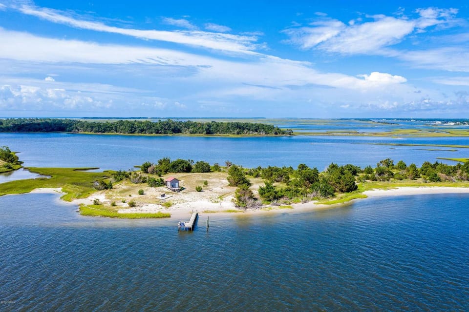 Off site, Natural landscape, Activities, Fishing, Snorkeling, Beach, Canoeing