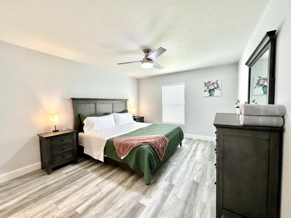White Oak Spacious and Comfy House in Florida