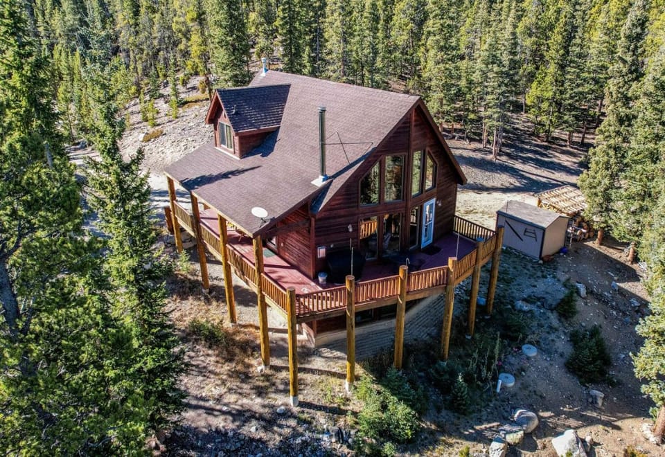 Property building, Day, Natural landscape