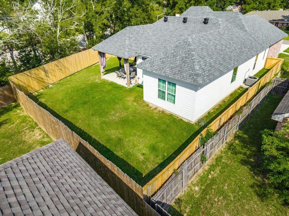 Brand New Centrally Located In Lafayette House in Lafayette