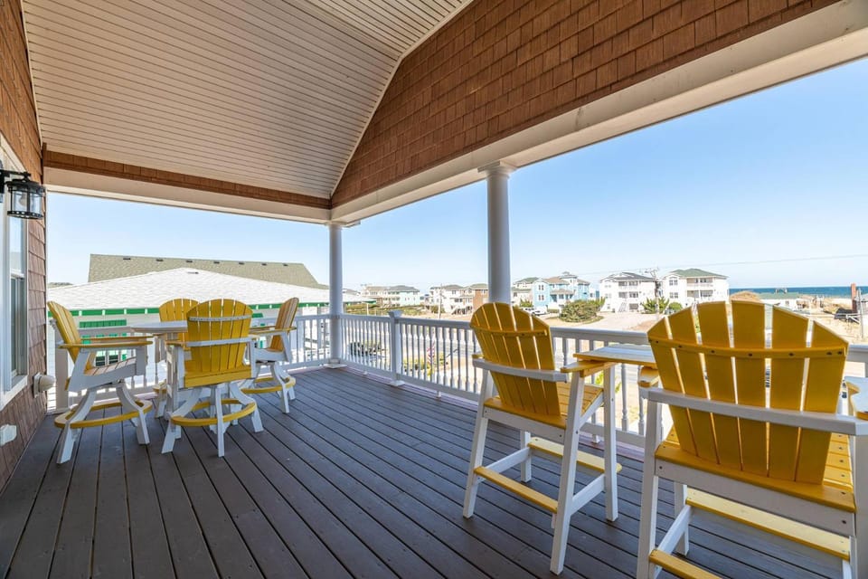 The Beachcomber - Nags Head MP 12, 125 Yds to Beach, Ocean View, Elevator, Pool, Hot Tub House in Nags Head