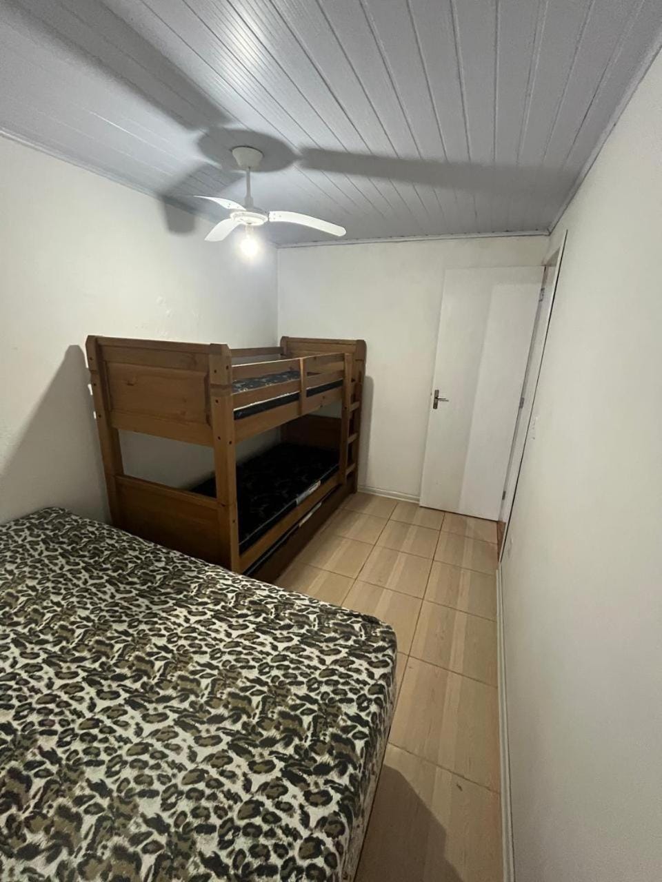 Bed, Photo of the whole room, Bedroom, bunk bed