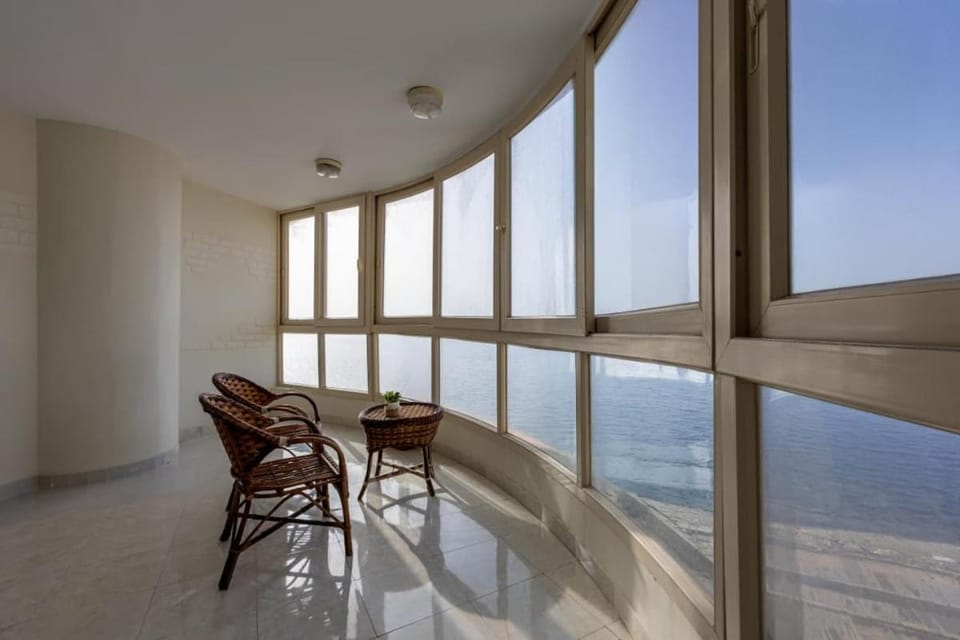 Aura properties Apartment in Alexandria