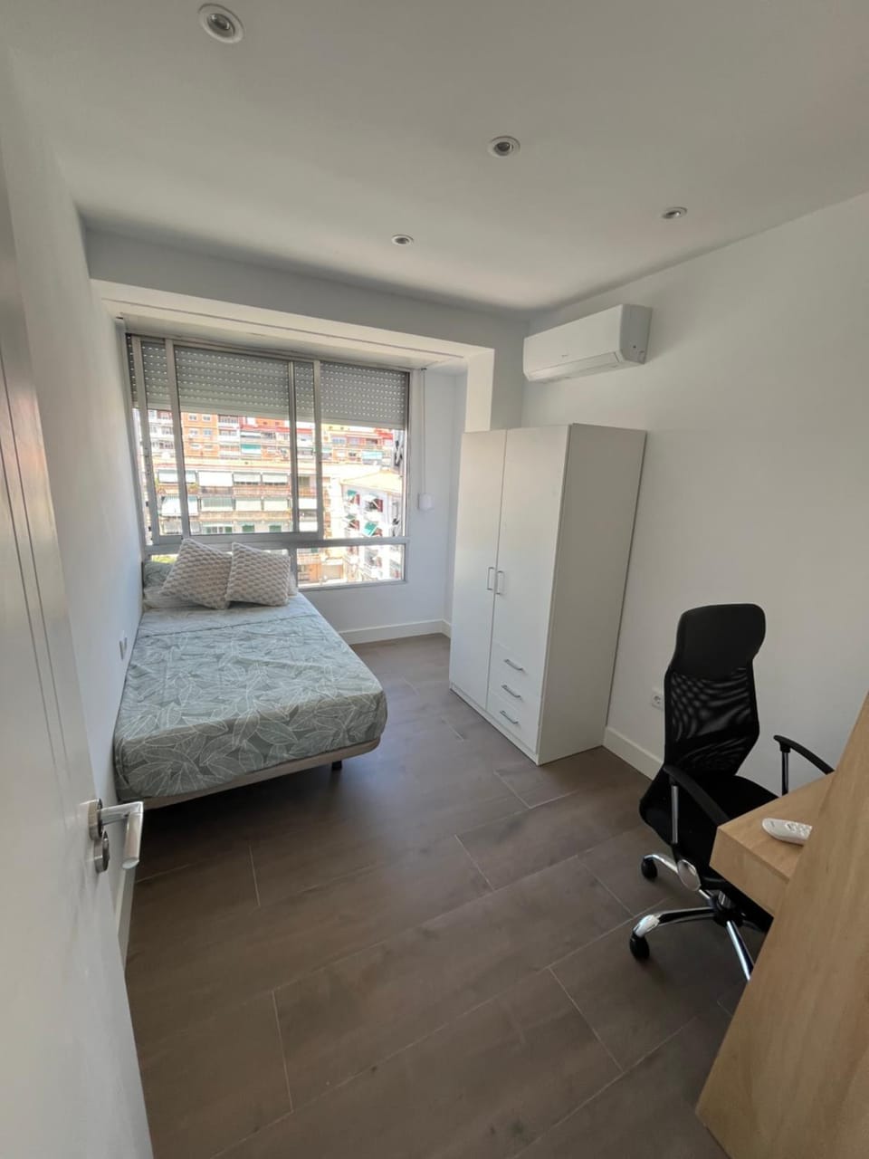 G-rooms Vacation rental in Alicante