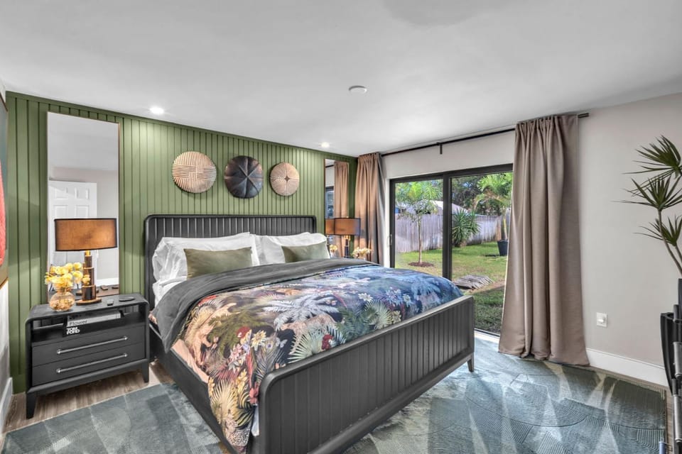 Almost Famous - Pool - Jacuzzi House in Wilton Manors