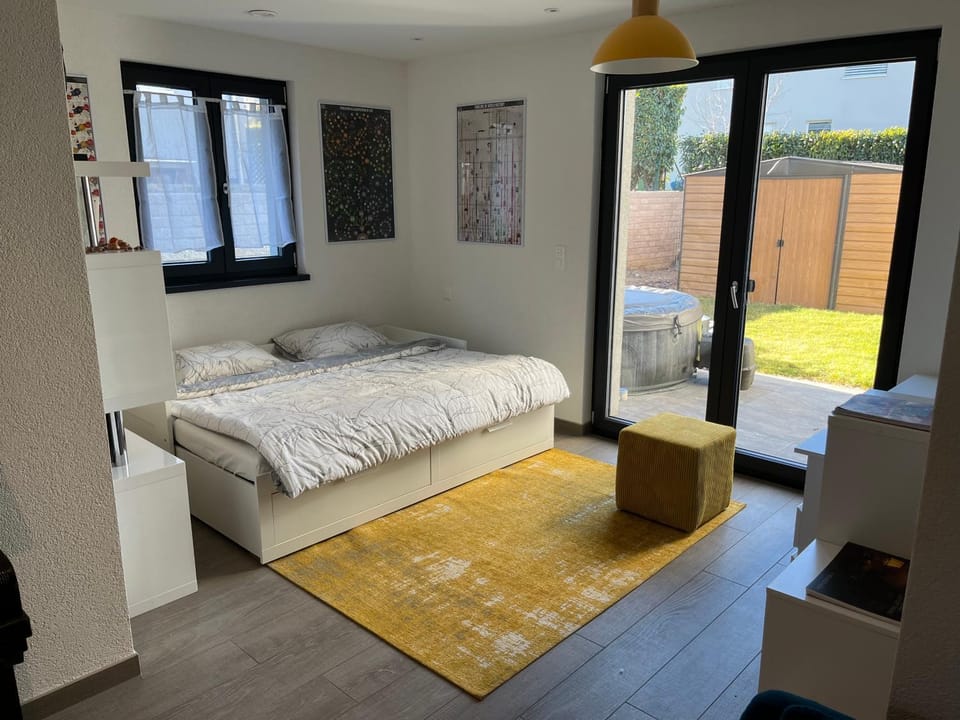 Bed, Photo of the whole room, Bedroom